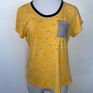 Yellow floral tee Size: XXL